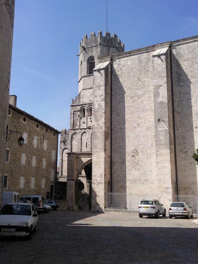 Studio Au Coeur De Viviers Екстер'єр фото
